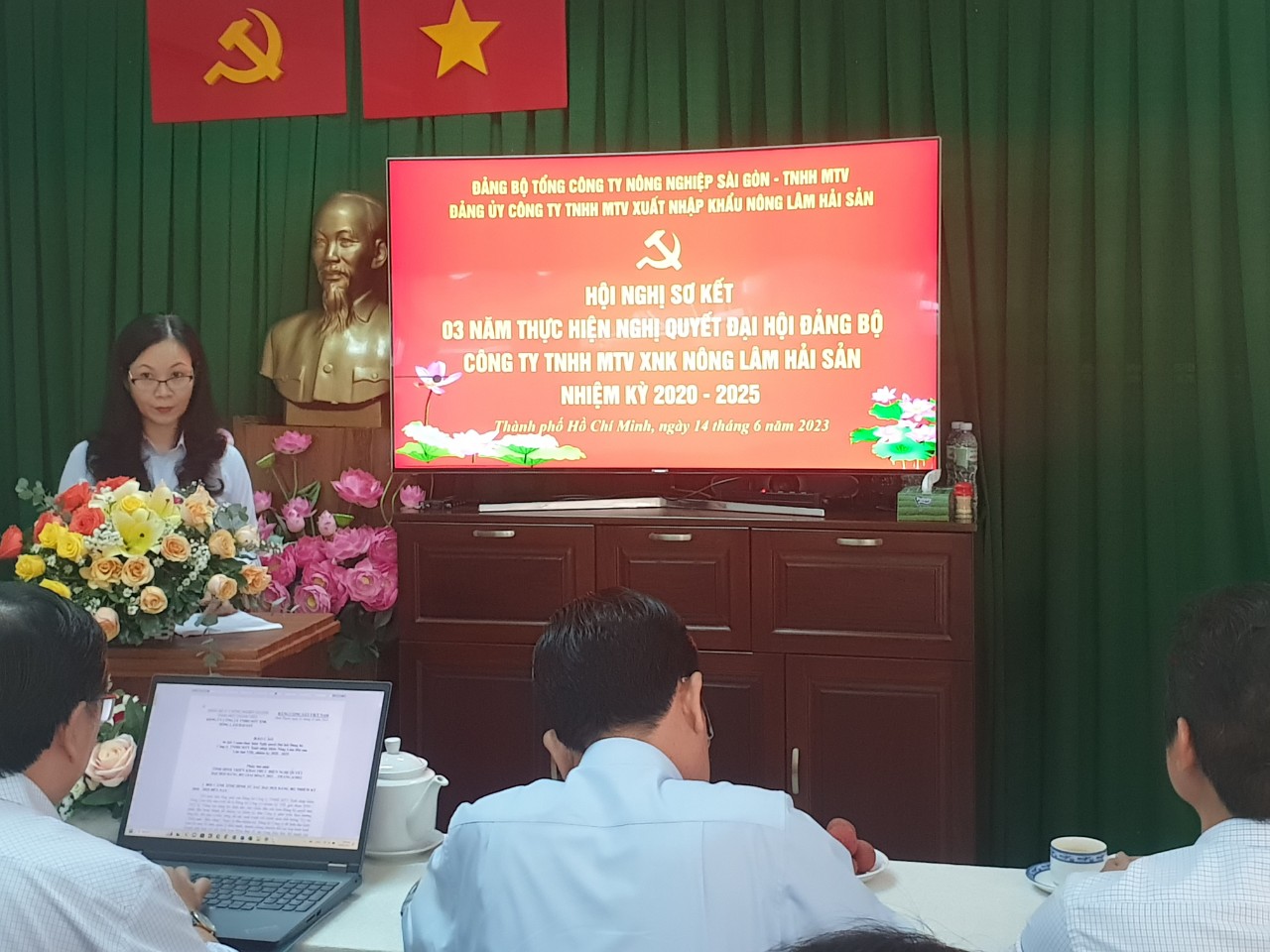 Hội nghị sơ kết 3 năm thực hiện nghị quyết đại hội đảng bộ Công ty TNHH MTV XNK Nông Lâm Hải sản nhiệm kỳ 2020-2025